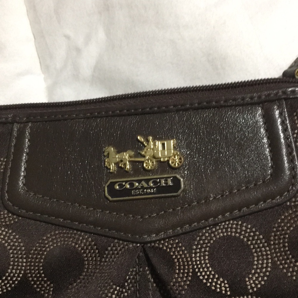 Coach purse - Picture 2 of 5